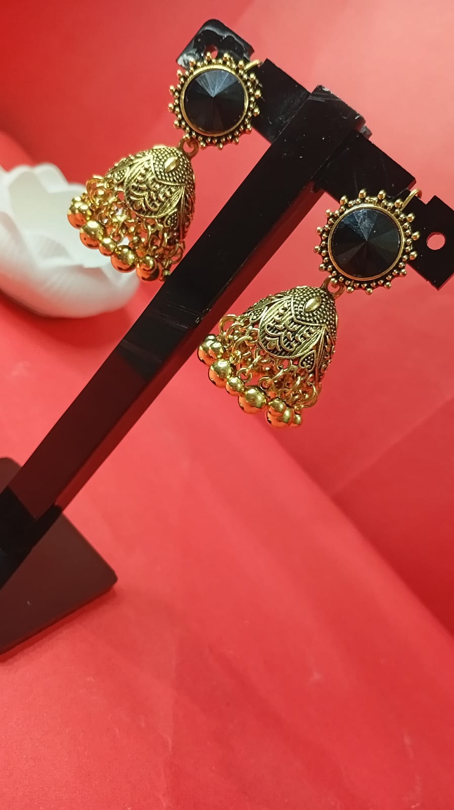 gold-tone black stone traditional jhumka earring