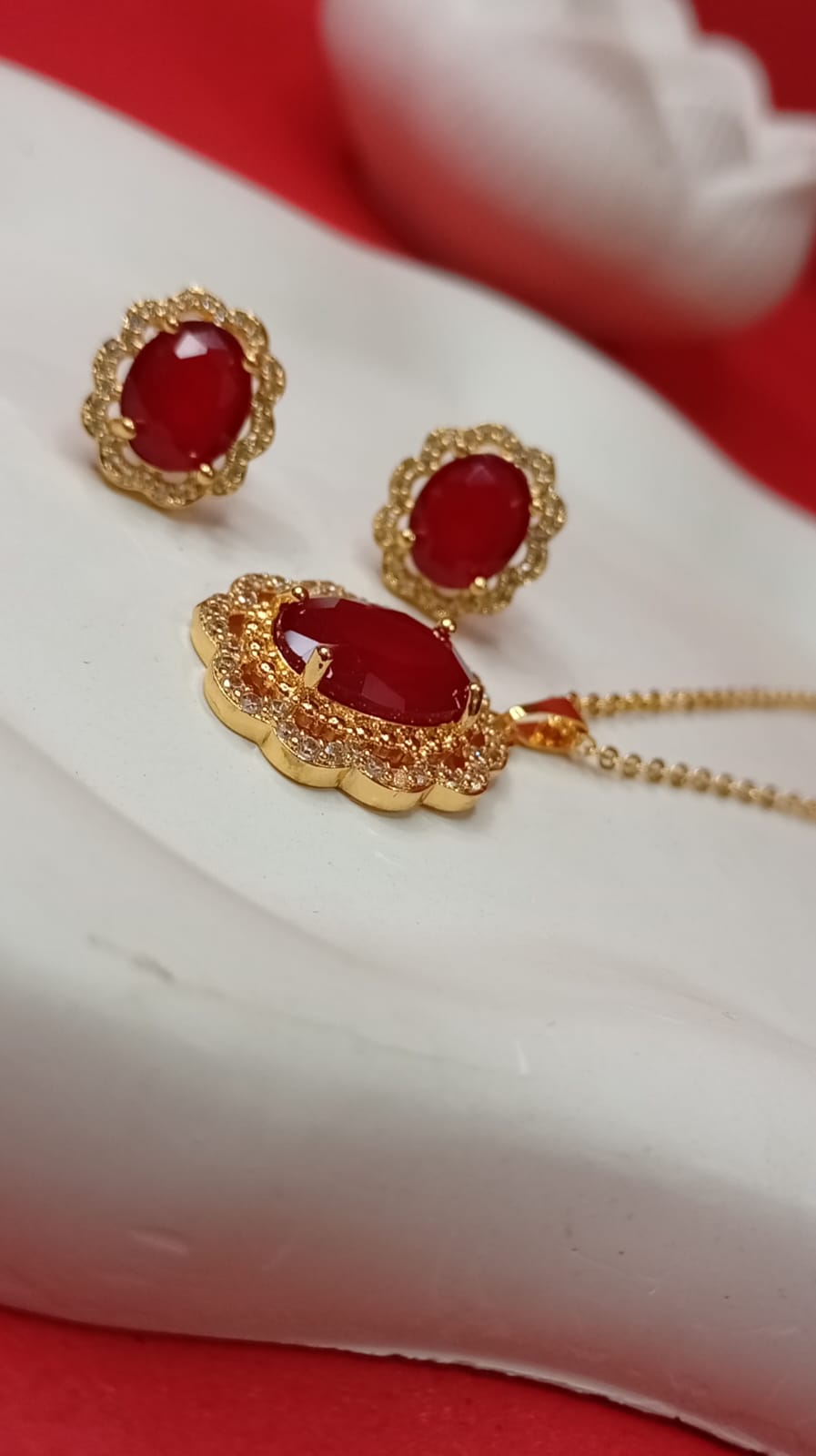 Royal Ruby Red Oval Jewelry Set | 1K Gold Plated Scalloped Halo Necklace & Earrings | Elegant Bridal & Festive Statement Set