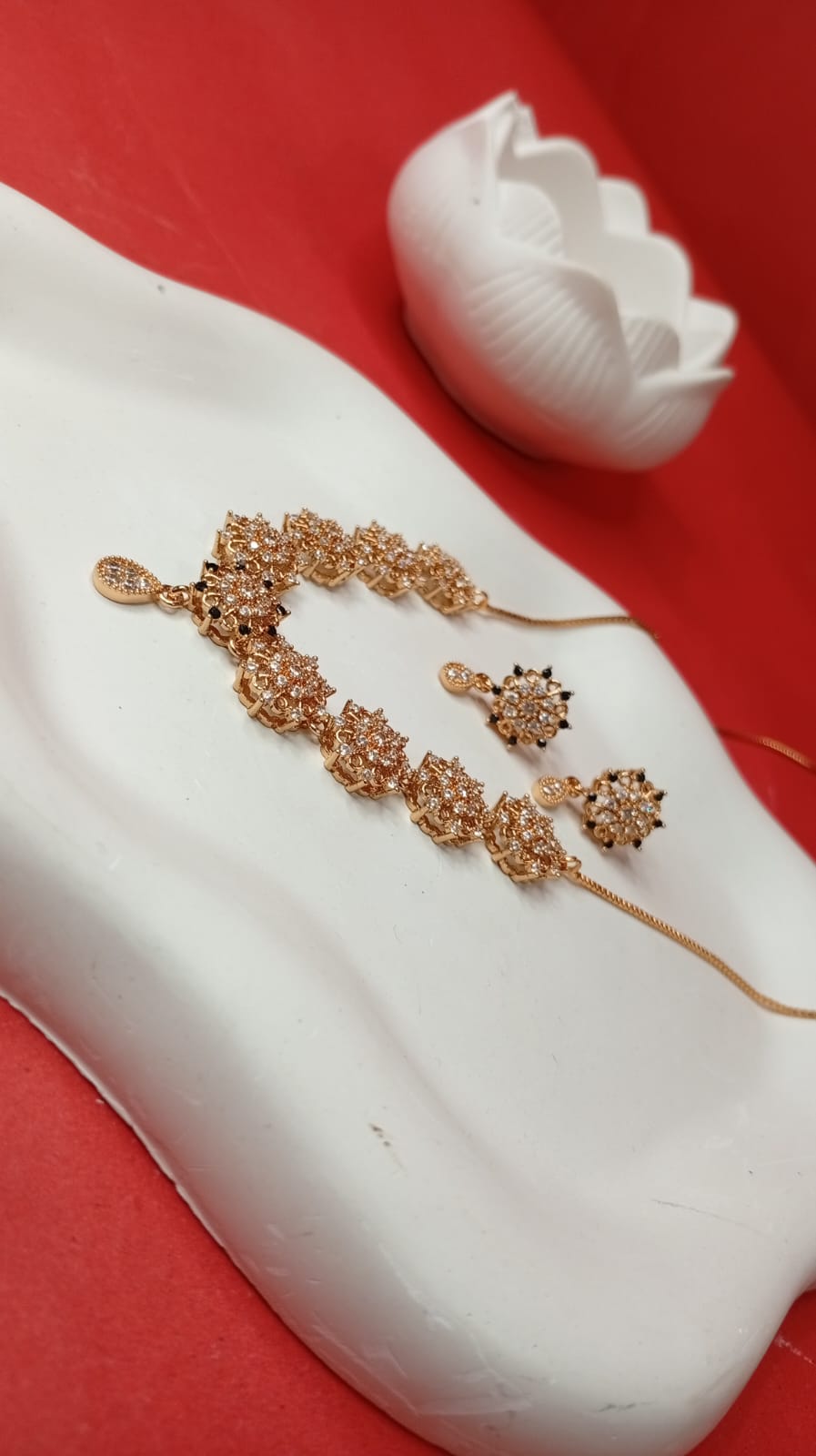 Royal Floral Cluster Jewelry Set - 18K Gold Plated Necklace & Matching Sunburst Stud Earrings | Elegant Bridal & Evening Wear Accessories for Women