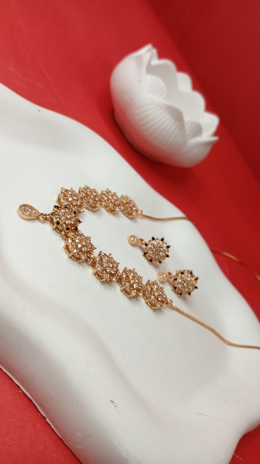 Royal Floral Cluster Jewelry Set - 18K Gold Plated Necklace & Matching Sunburst Stud Earrings | Elegant Bridal & Evening Wear Accessories for Women