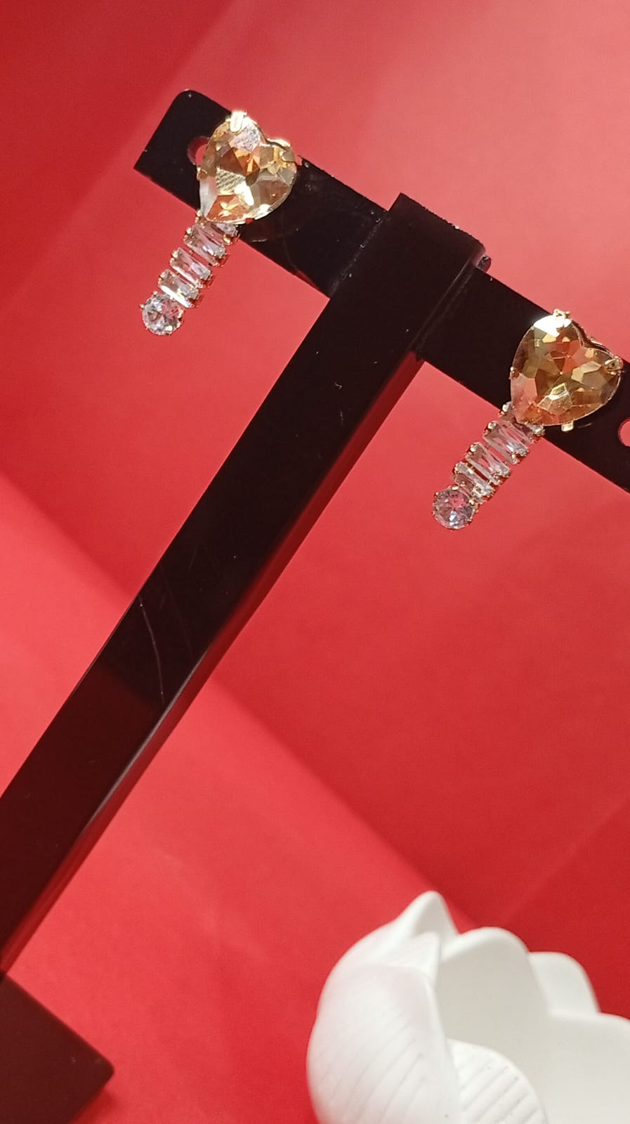 Luxury Emerald Green Crystal Halo Stud Earrings – Round Cubic Zirconia Statement Tops for Women – Elegant Daily Wear & Evening Jewelry – Handcrafted Fashion Accessories