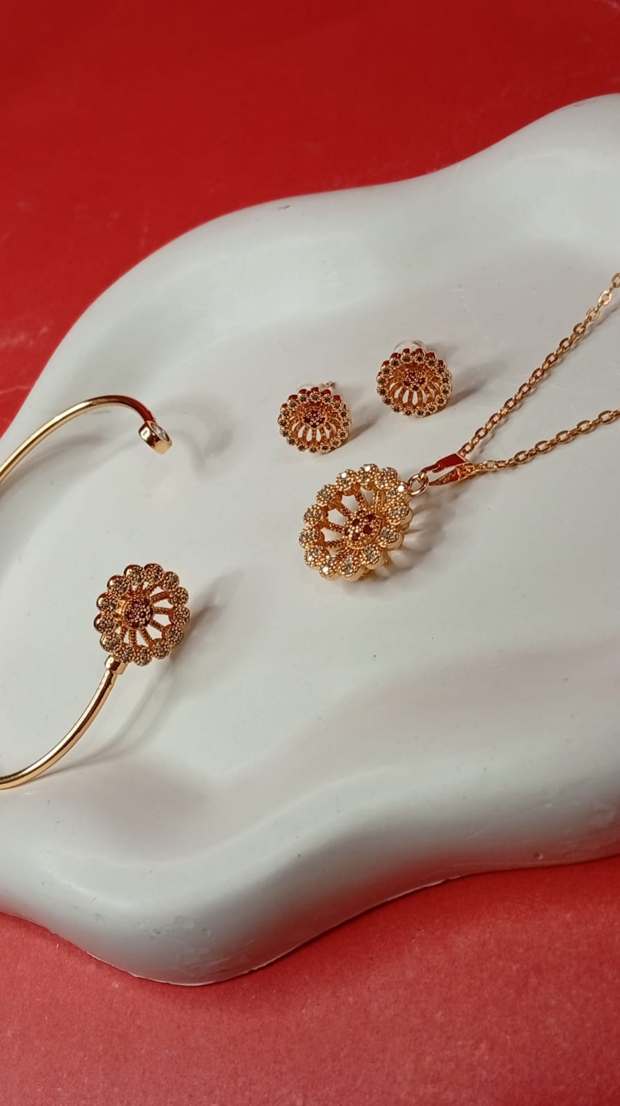 The "Emerald Executive" 3-Piece Jewelry Trio – Gold Plated Necklace, Halo Studs & Signature Filigree Bangle (Kara) – Premium Green Stone Jewelry Set for Women