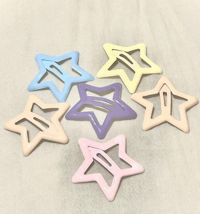 Star Pins for Girls -Korean Style Hair Clips, Trendy and Charming 4-Piece Star Pins for Girls - Korean Style Hair Clips, Trendy and Charming